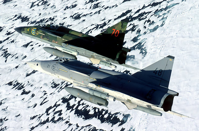 AJ37_SF37_Viggen_SwedishAF_640.jpg